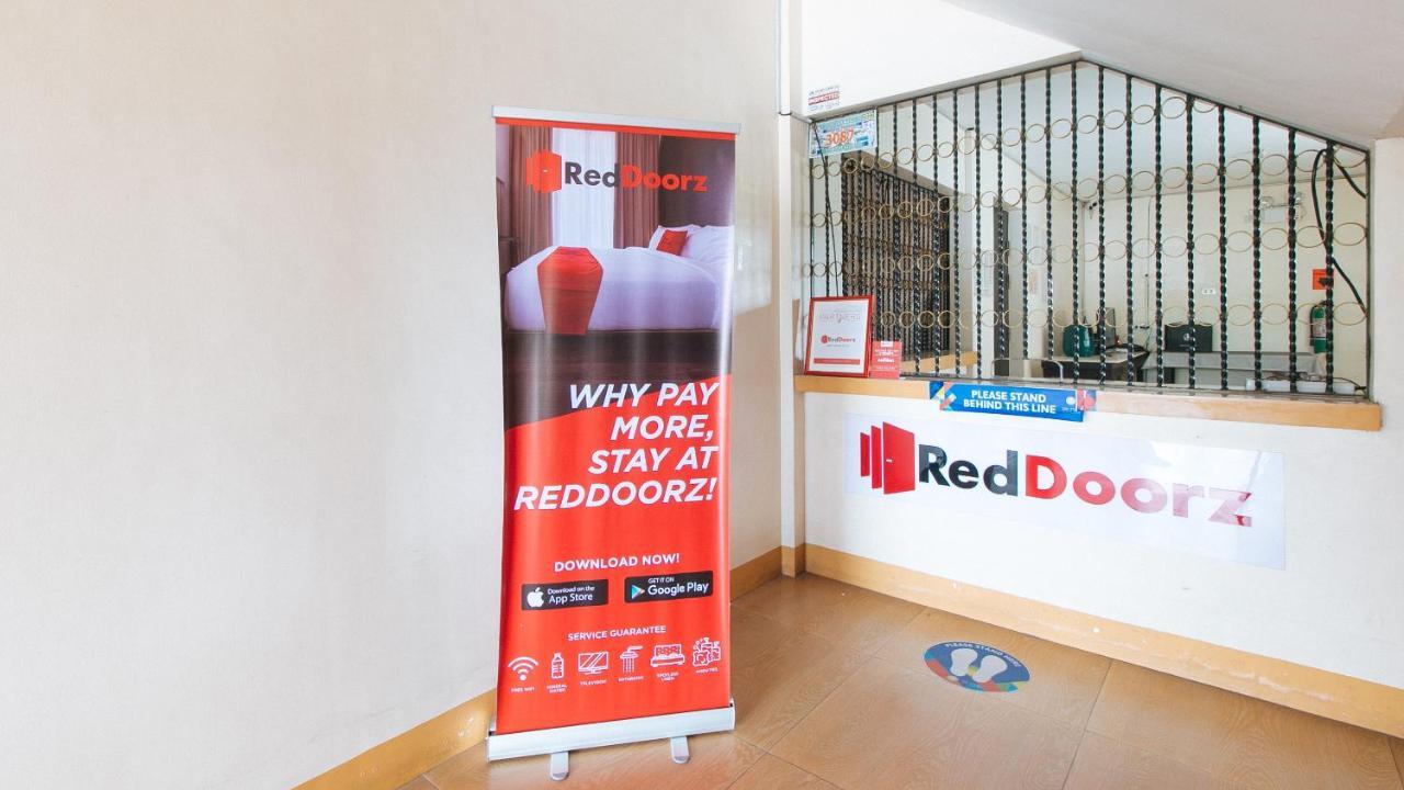 Reddoorz @ Golden Skye Hotel Guagua Exteriör bild